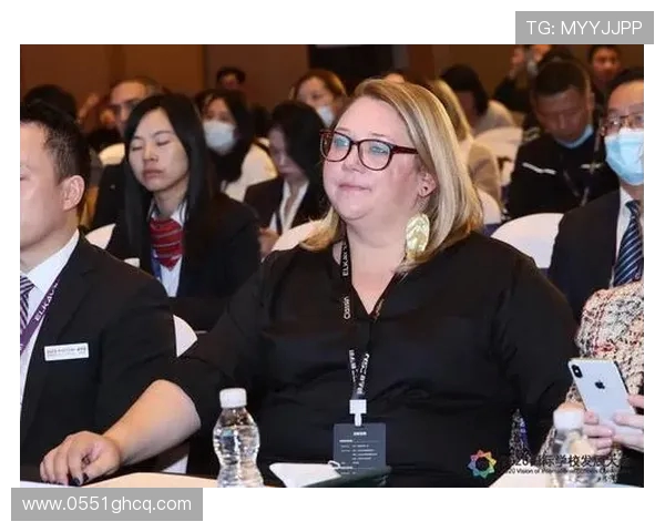 国际邀请赛分析：FPX团队协作的精彩表现与战术深度探讨